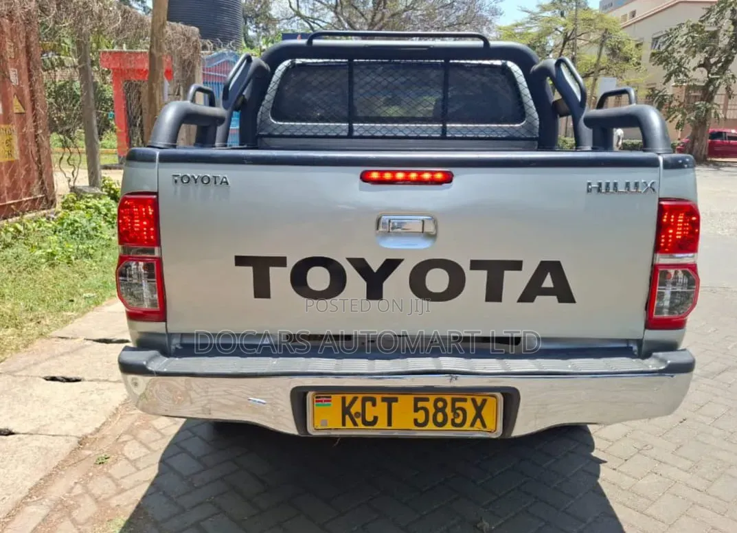 Toyota Hilux 2012