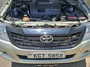 Toyota Hilux 2012