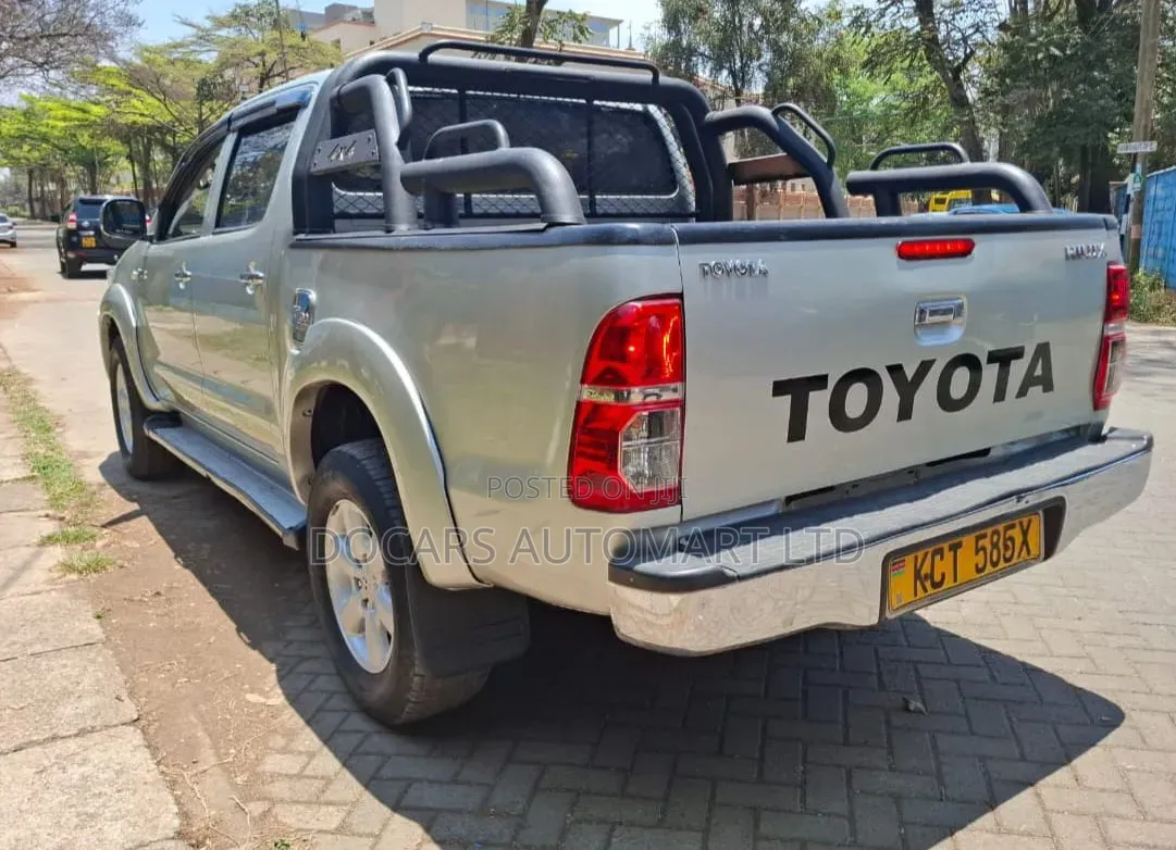 Toyota Hilux 2012