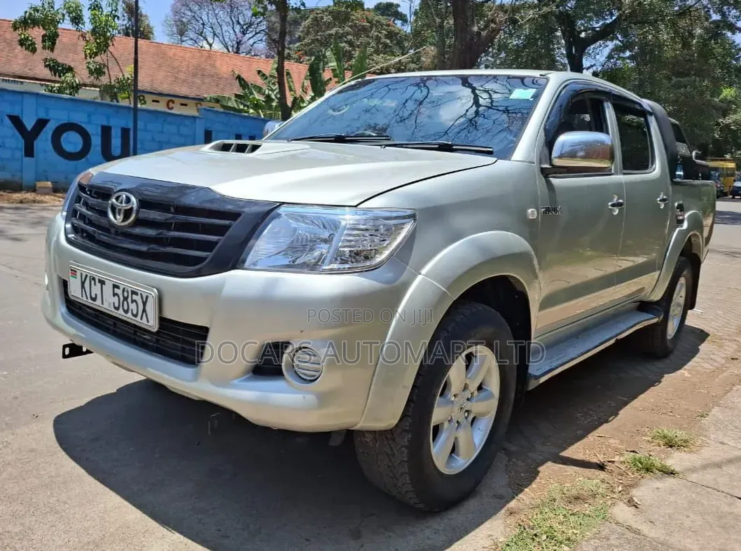Toyota Hilux 2012