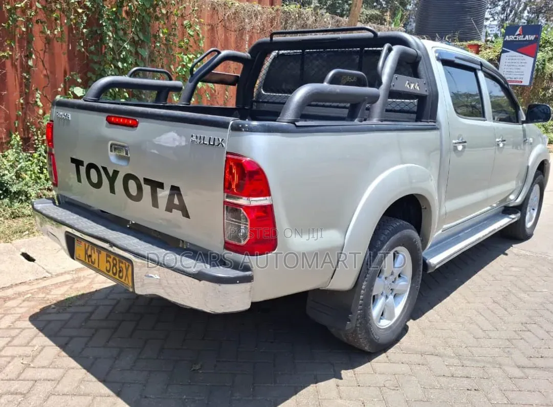 Toyota Hilux 2012