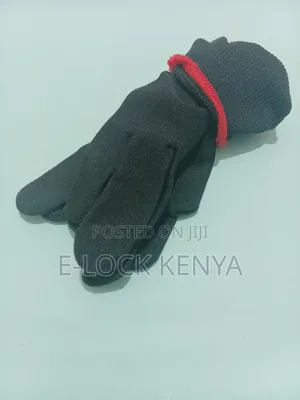 Black Garage Gloves