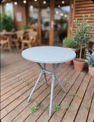 Mixed Colored Plastic Round Foldable Table