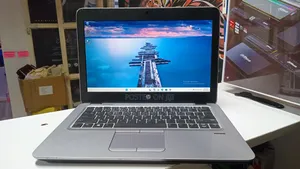 Laptop HP EliteBook 820 G3 8GB Intel Core i5 HDD+SSD 128GB