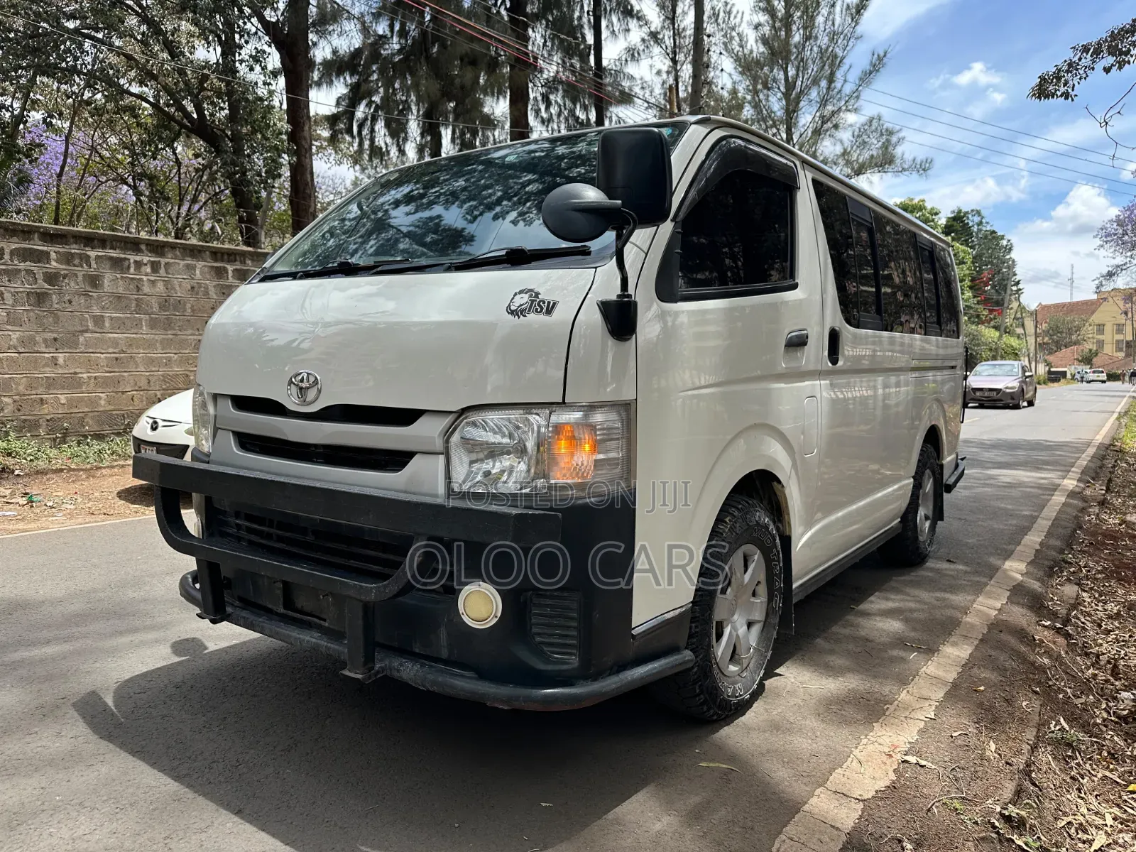 Toyota HiAce 2015 White