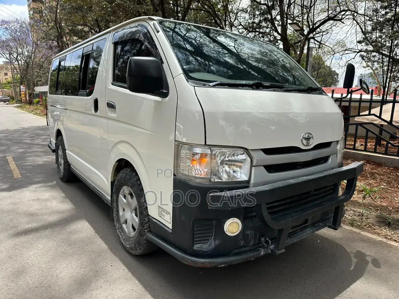 Toyota HiAce 2015 White