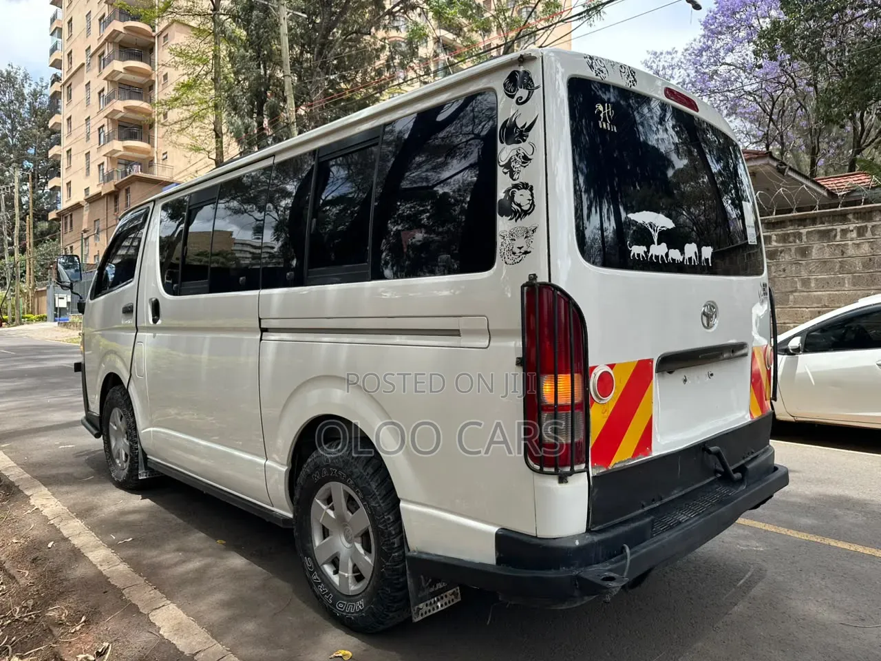 Toyota HiAce 2015 White