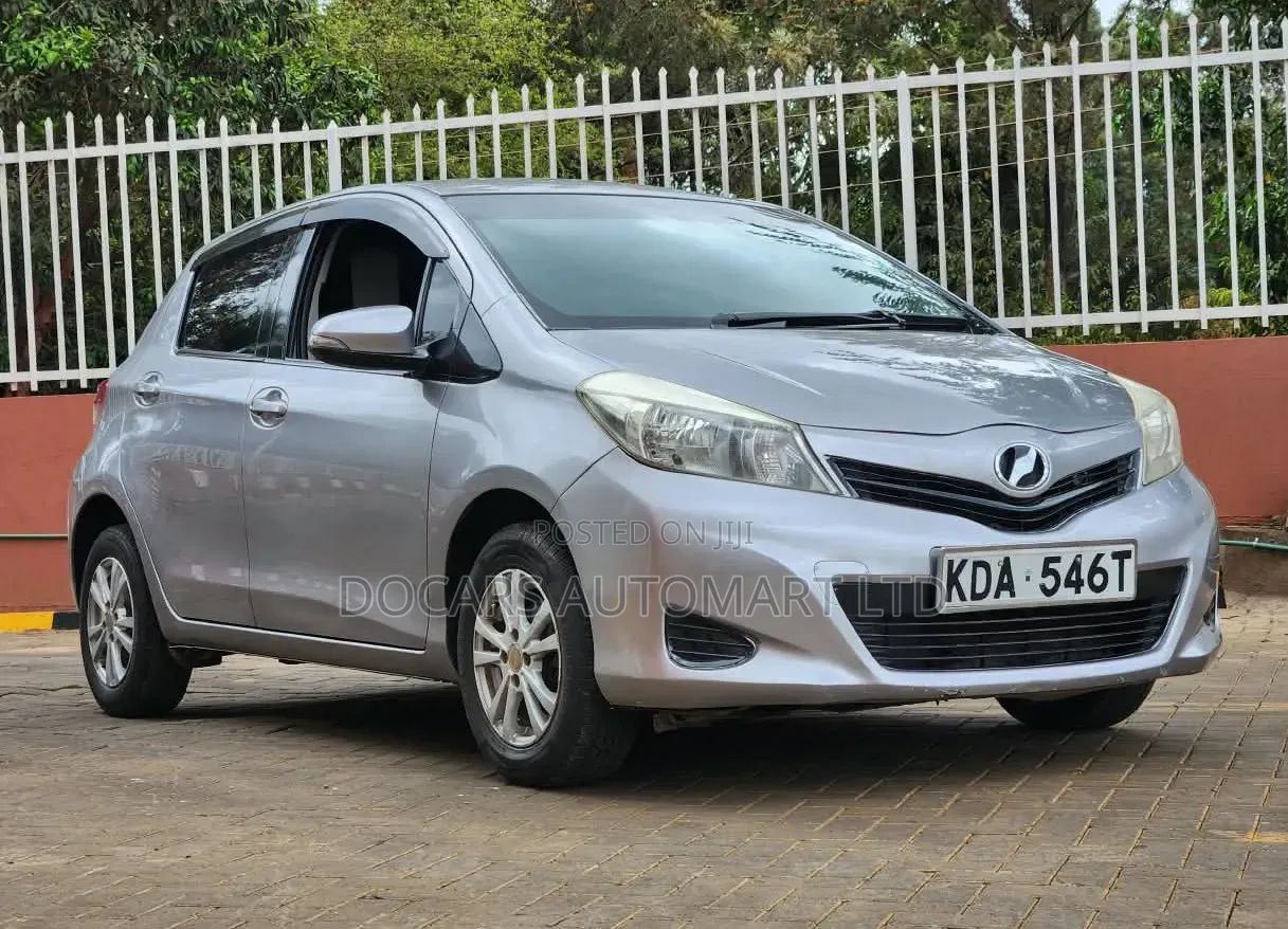Toyota Vitz 2013 Purple