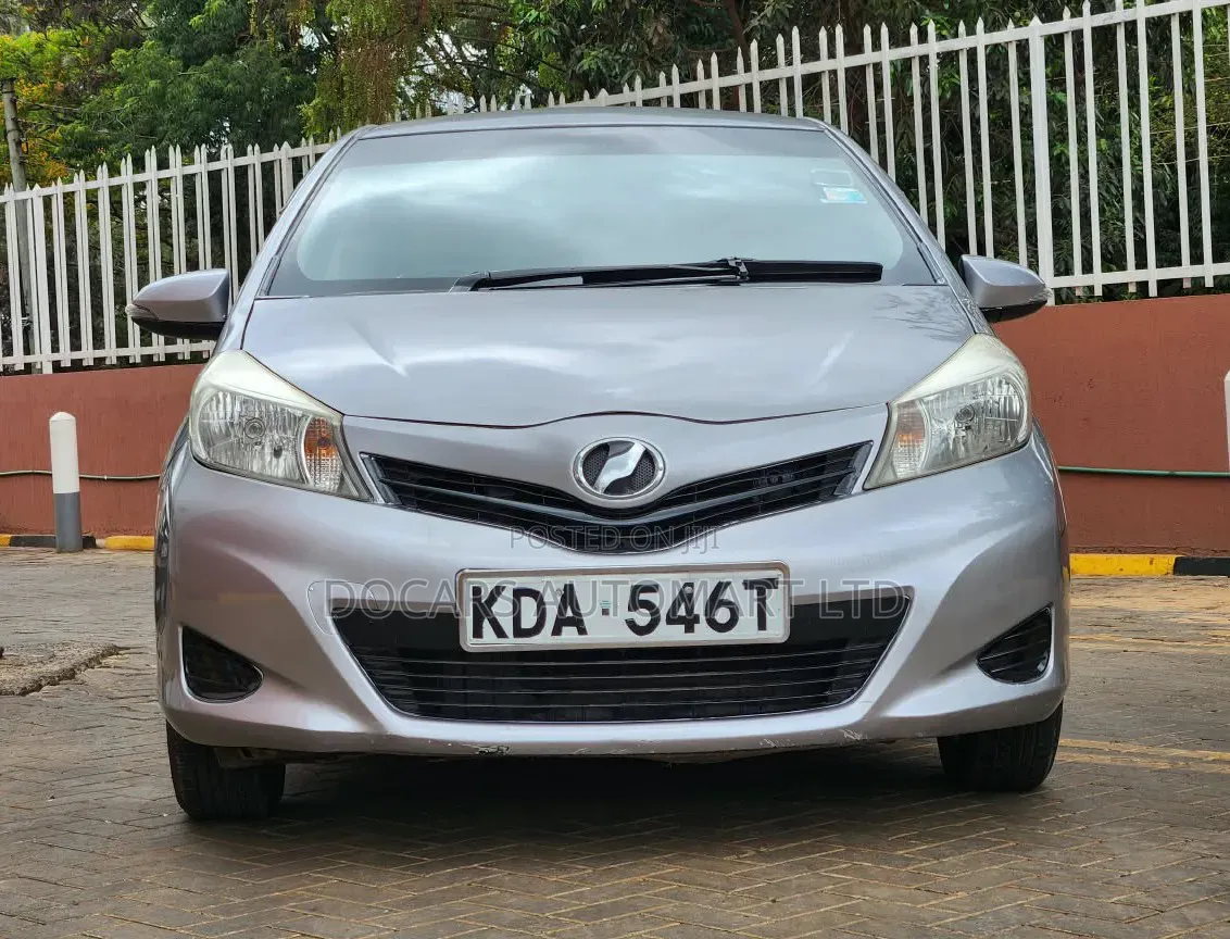 Toyota Vitz 2013 Purple