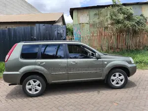 Nissan X-Trail 2007 Green