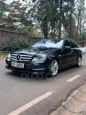 Mercedes-Benz C200 2013 Black