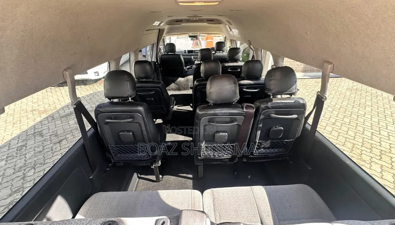 Toyota HiAce 2019 Silver