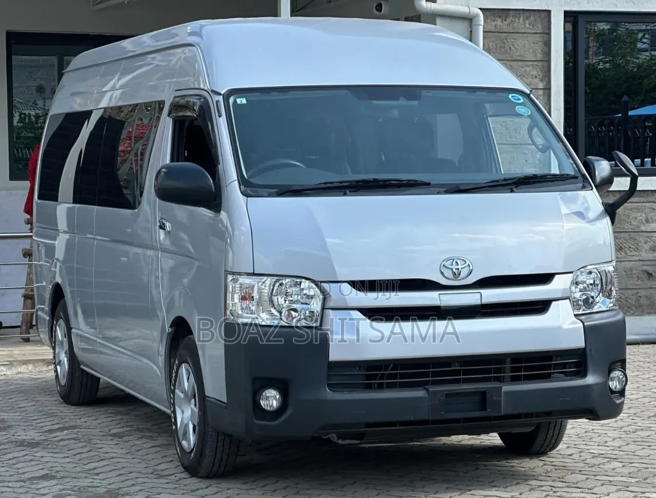 Toyota HiAce 2019 Silver