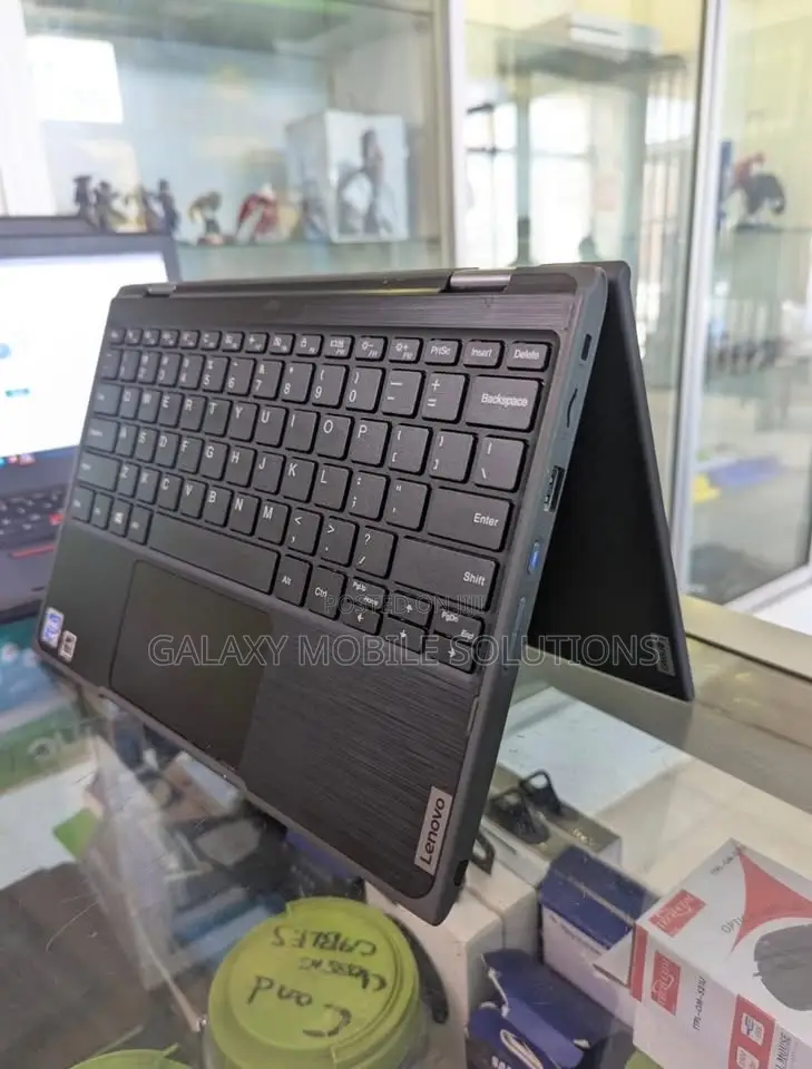 Laptop Lenovo Yoga 330 8GB Intel Celeron SSD 128GB