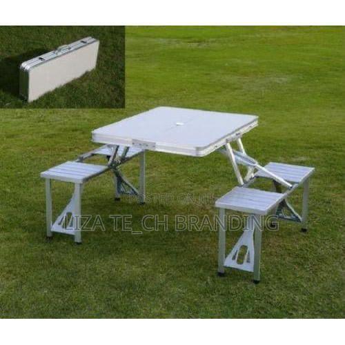 Picnic Table With Chairs - main view
