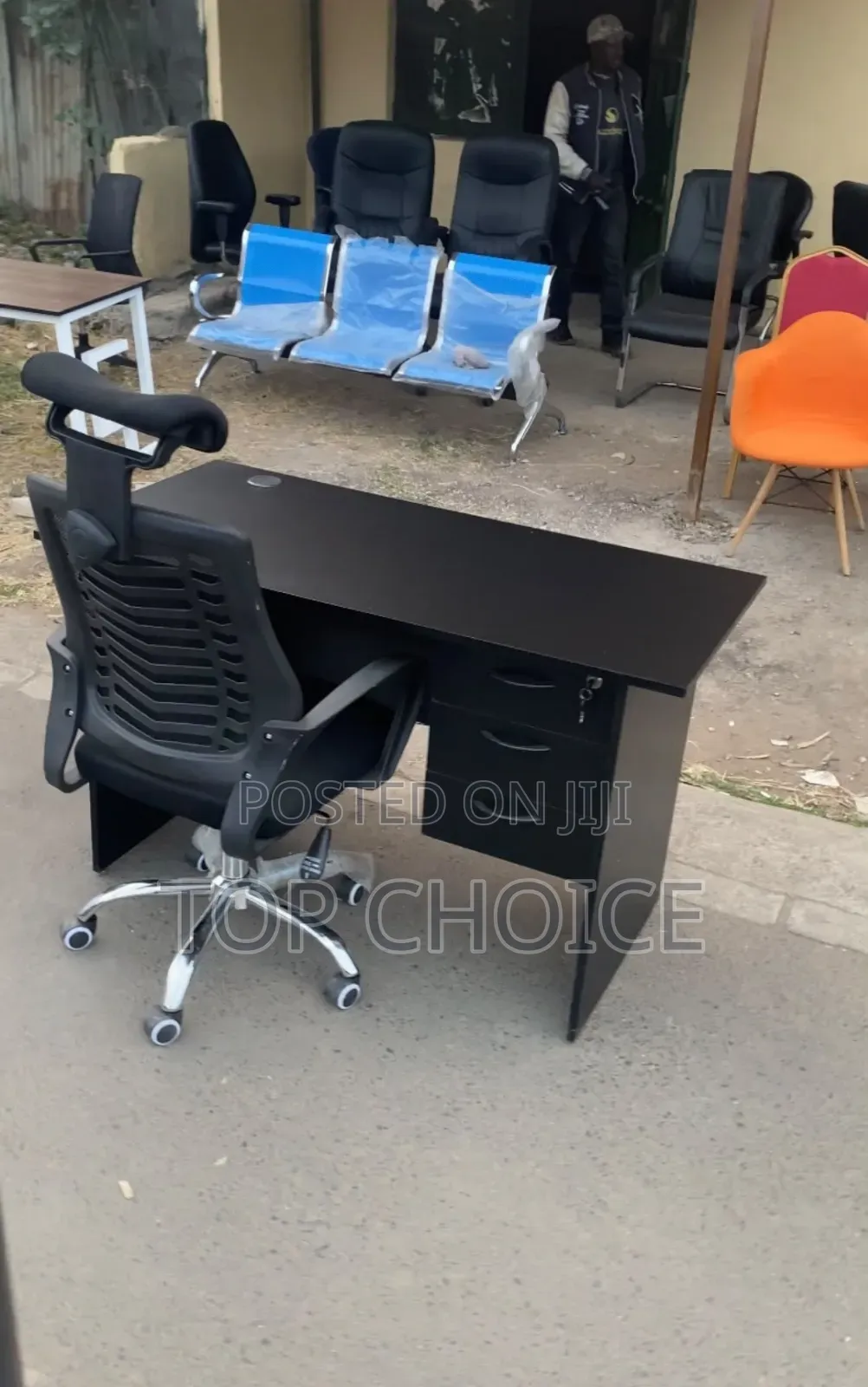 Office Tables With Headrest Office Chairs