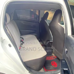 Toyota Vitz 2012 White