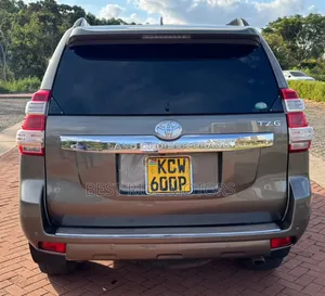 Toyota Land Cruiser Prado 2.8 D-4D 2015 Gray
