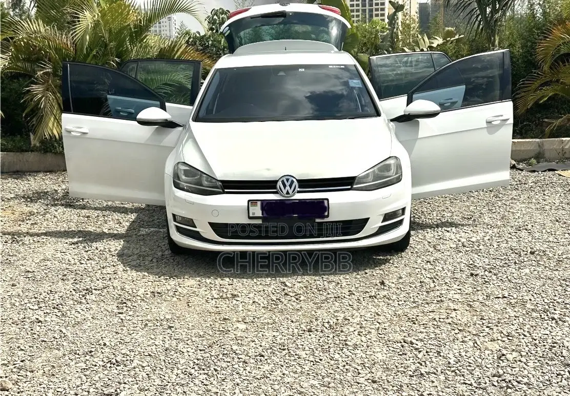 Volkswagen Golf 2017 White