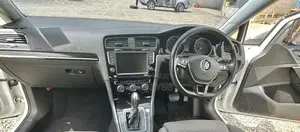 Volkswagen Golf 2017 White