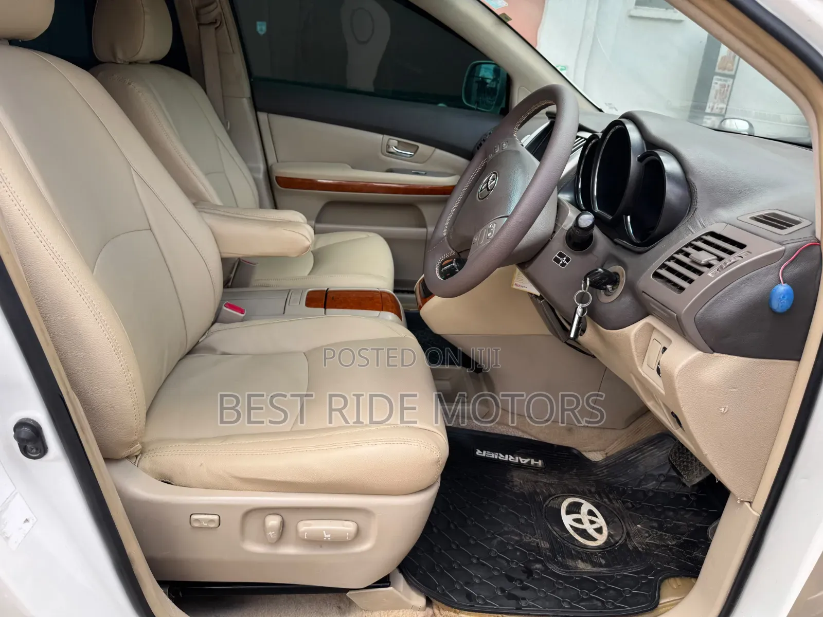Toyota Harrier 2.4 2008 White
