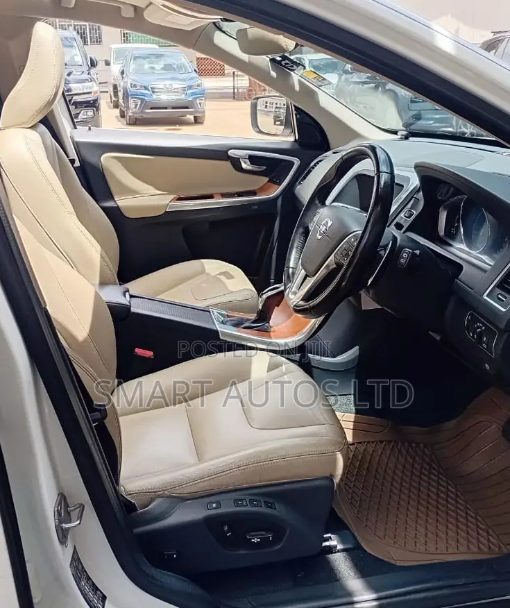 Volvo XC60 2016 White