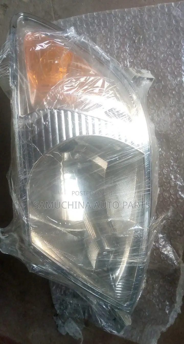 Headlight Toyota Hilux