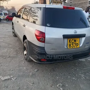 Nissan Advan 2007 Silver