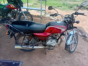 Bajaj Boxer 100 2017 Red