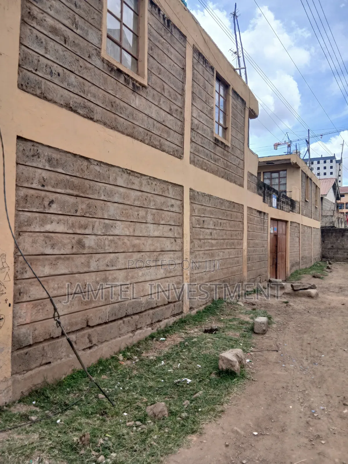 18bdrm Apartment in Juja Market, Kalimoni for sale