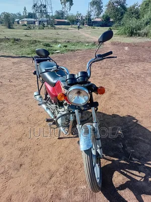 Bajaj Boxer 100 2024 Red