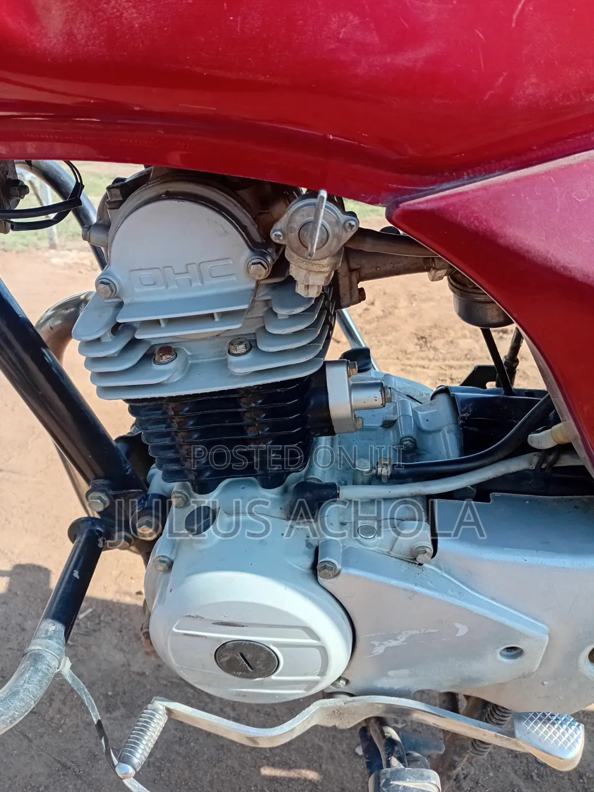 Bajaj Boxer 100 2024 Red