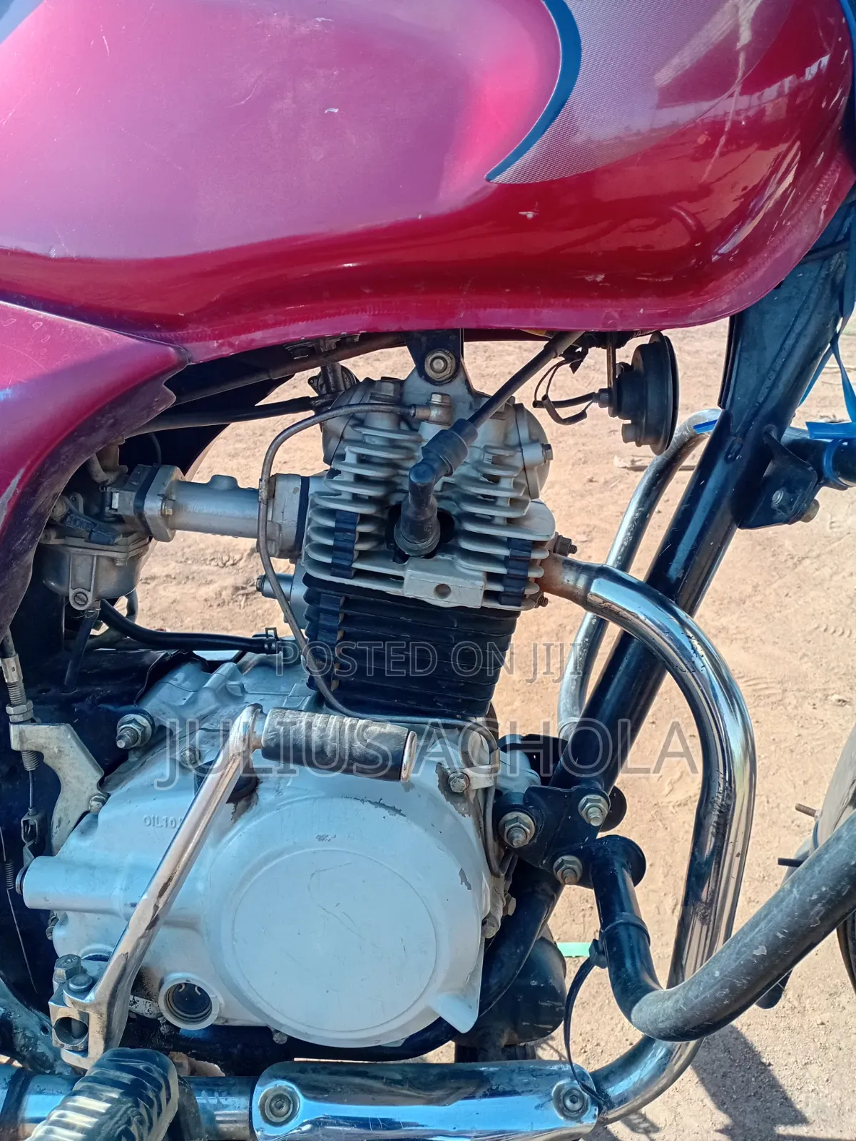 Bajaj Boxer 100 2024 Red