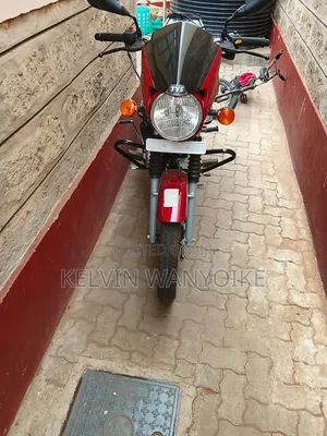 New TVS HLX 125 2026 Red