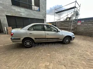 Nissan Bluebird 2002 Silver