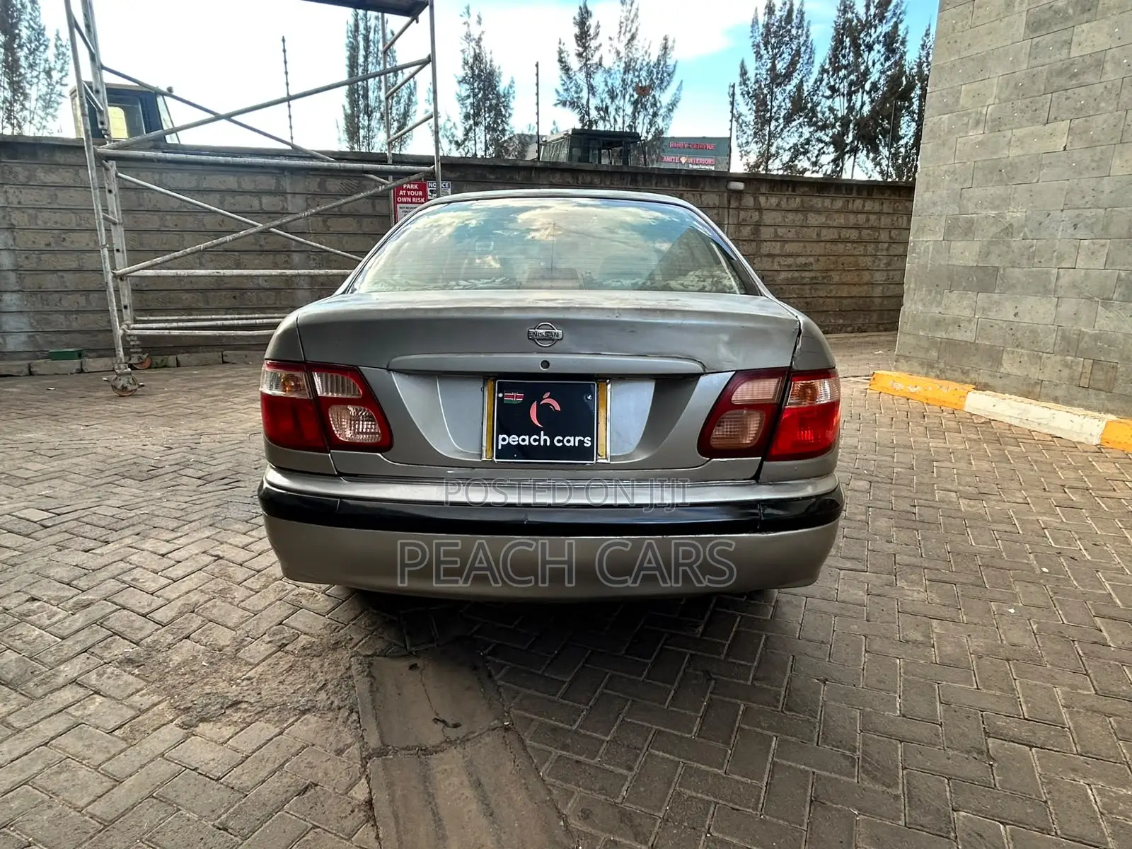 Nissan Bluebird 2002 Silver