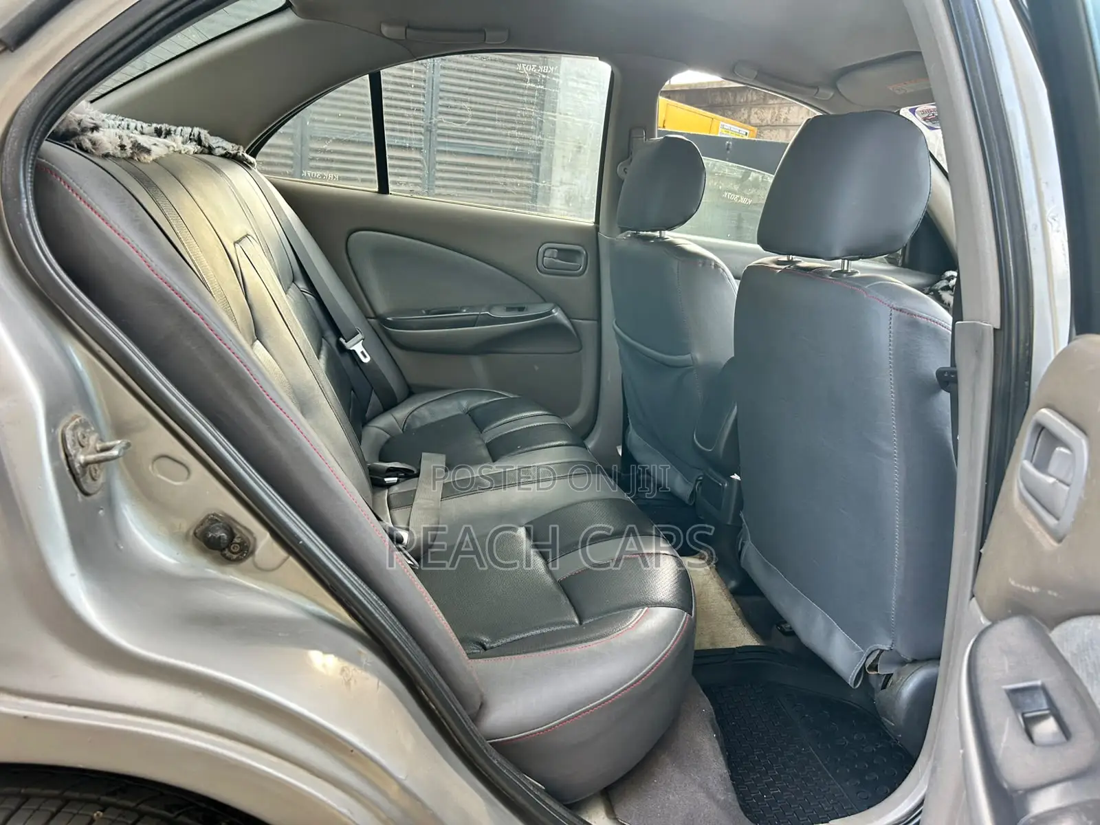 Nissan Bluebird 2002 Silver