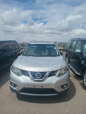 Nissan X-Trail 2.0 Hybrid FWD 2016 Silver