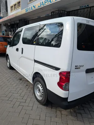 Nissan NV200 2019 Grey