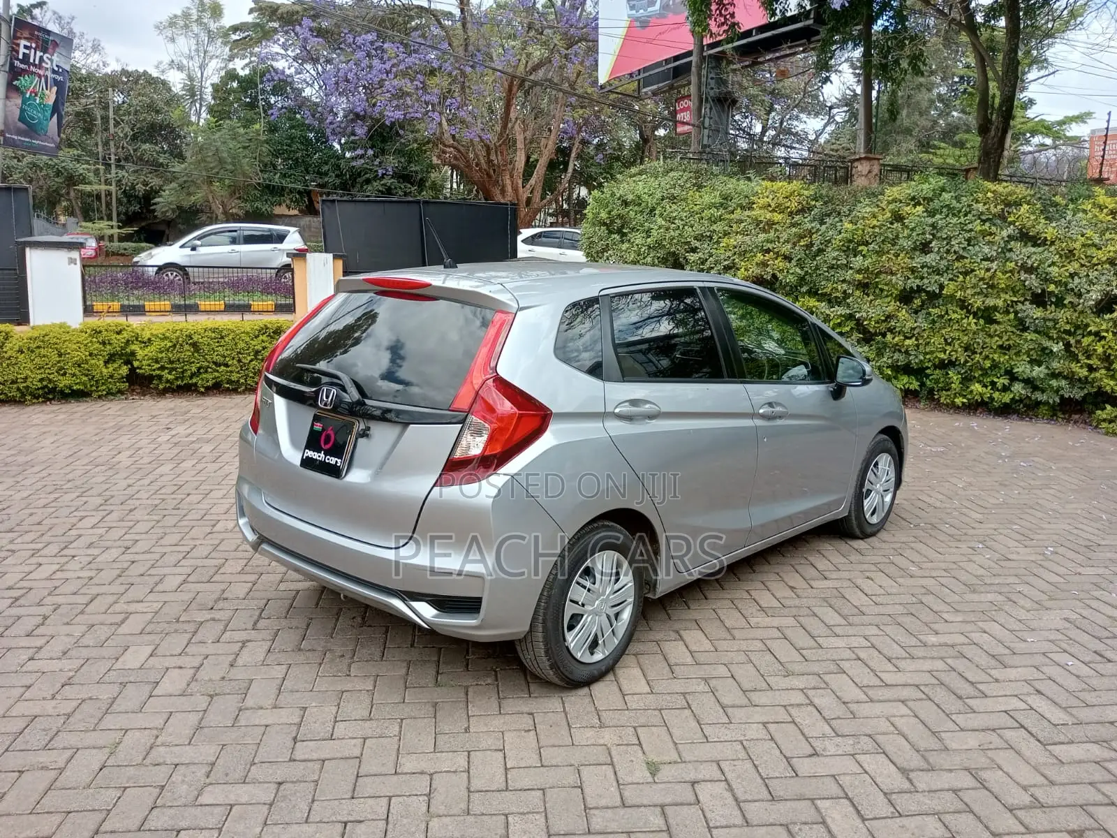 Honda Fit 2018 Silver