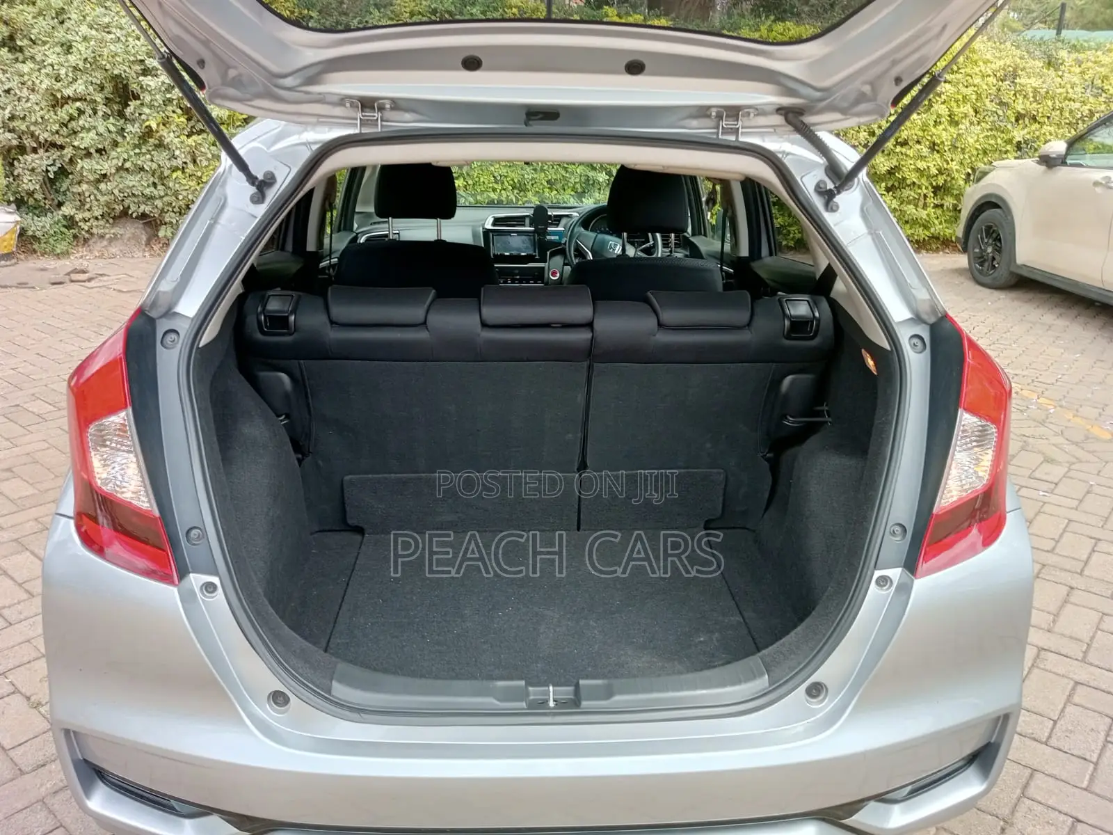 Honda Fit 2018 Silver