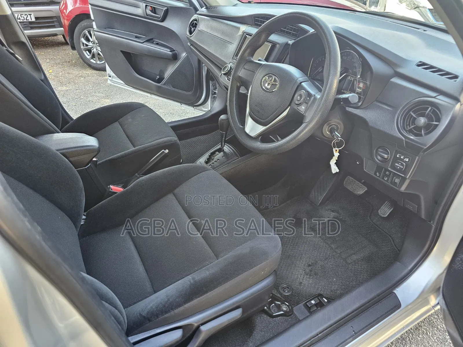 Toyota Axio 2019 Silver