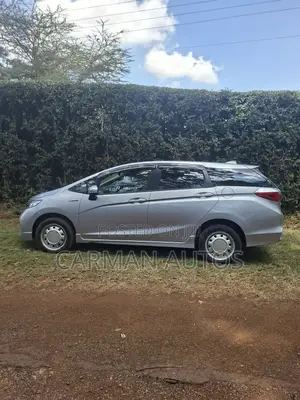 Honda Fit Shuttle 1.5 G 2WD 2019 Silver