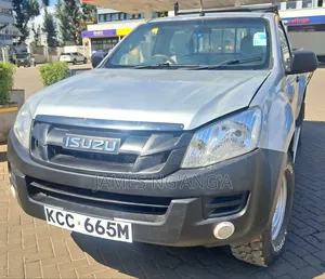 Isuzu D-MAX 2014 Silver