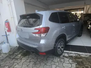 Subaru Forester 2.5i Premium AWD 2018 Silver