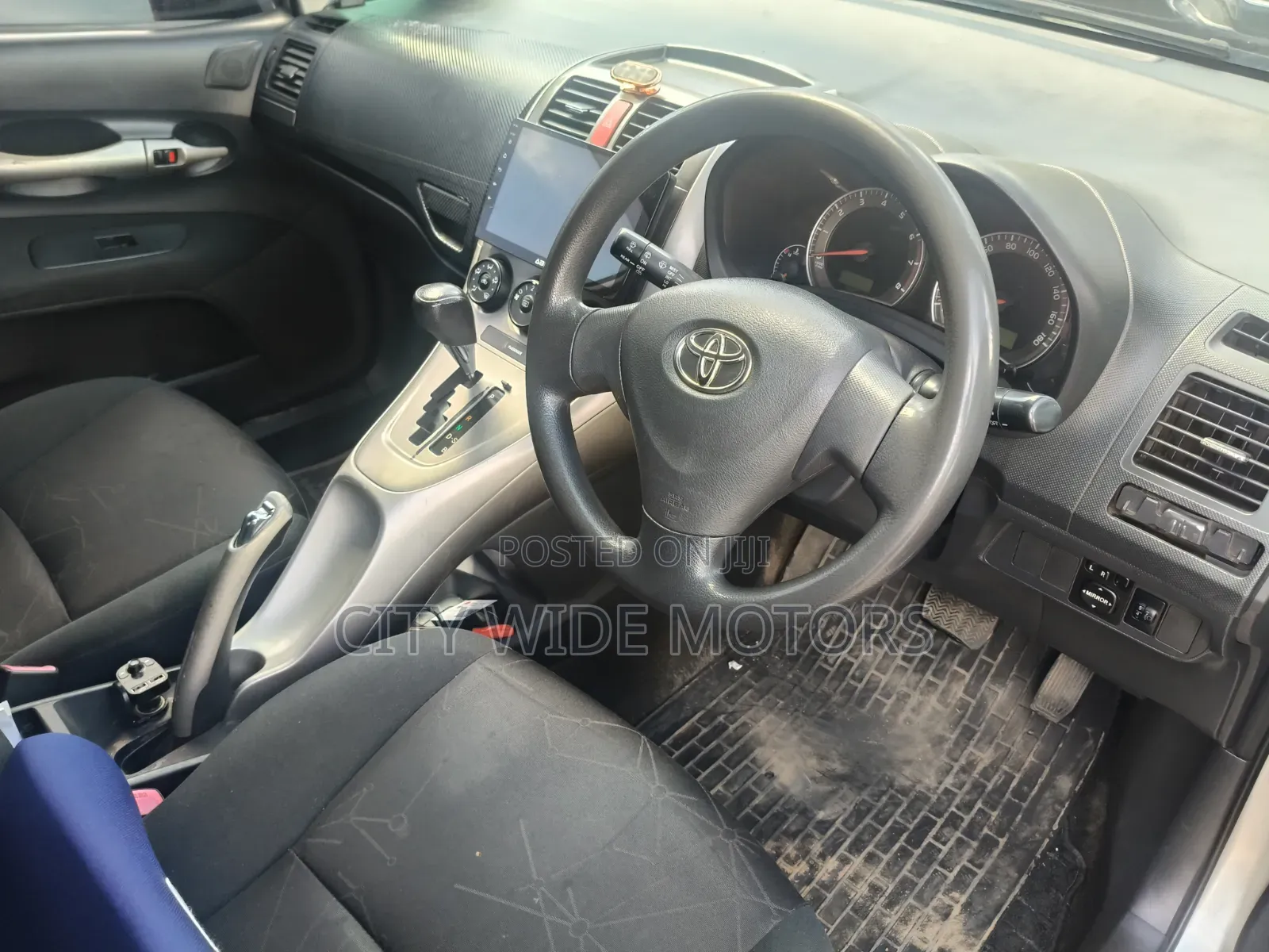 Toyota Auris 2008 Silver