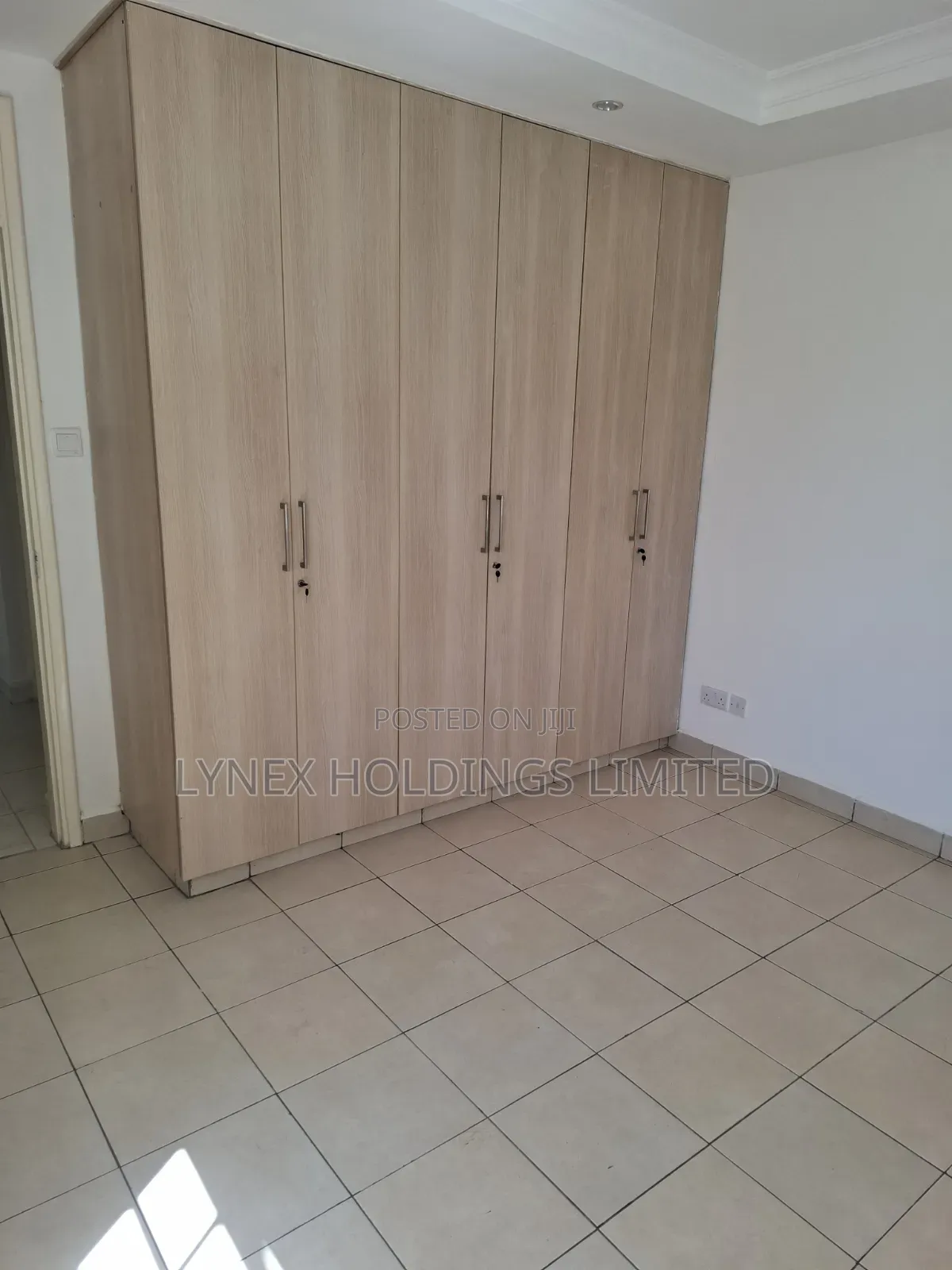 3bdrm Apartment in Lavington Pride, Valley Arcade for sale