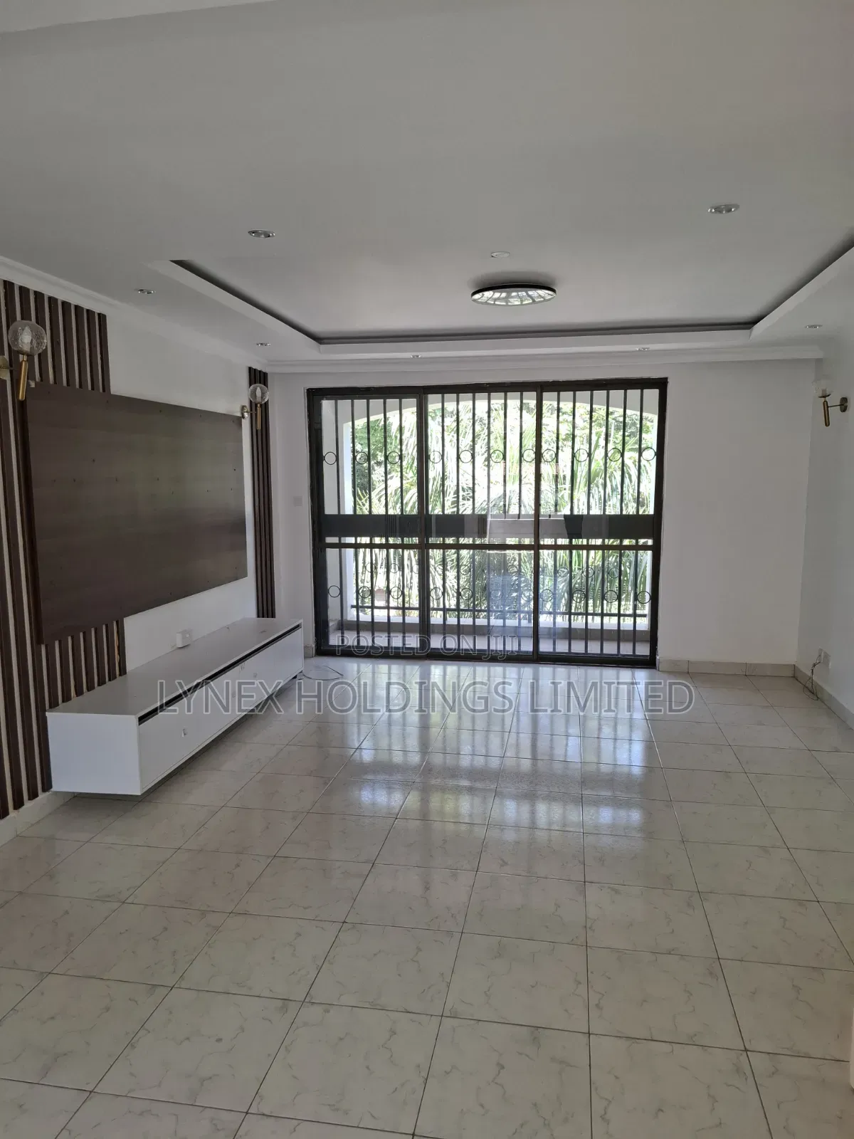 3bdrm Apartment in Lavington Pride, Valley Arcade for sale