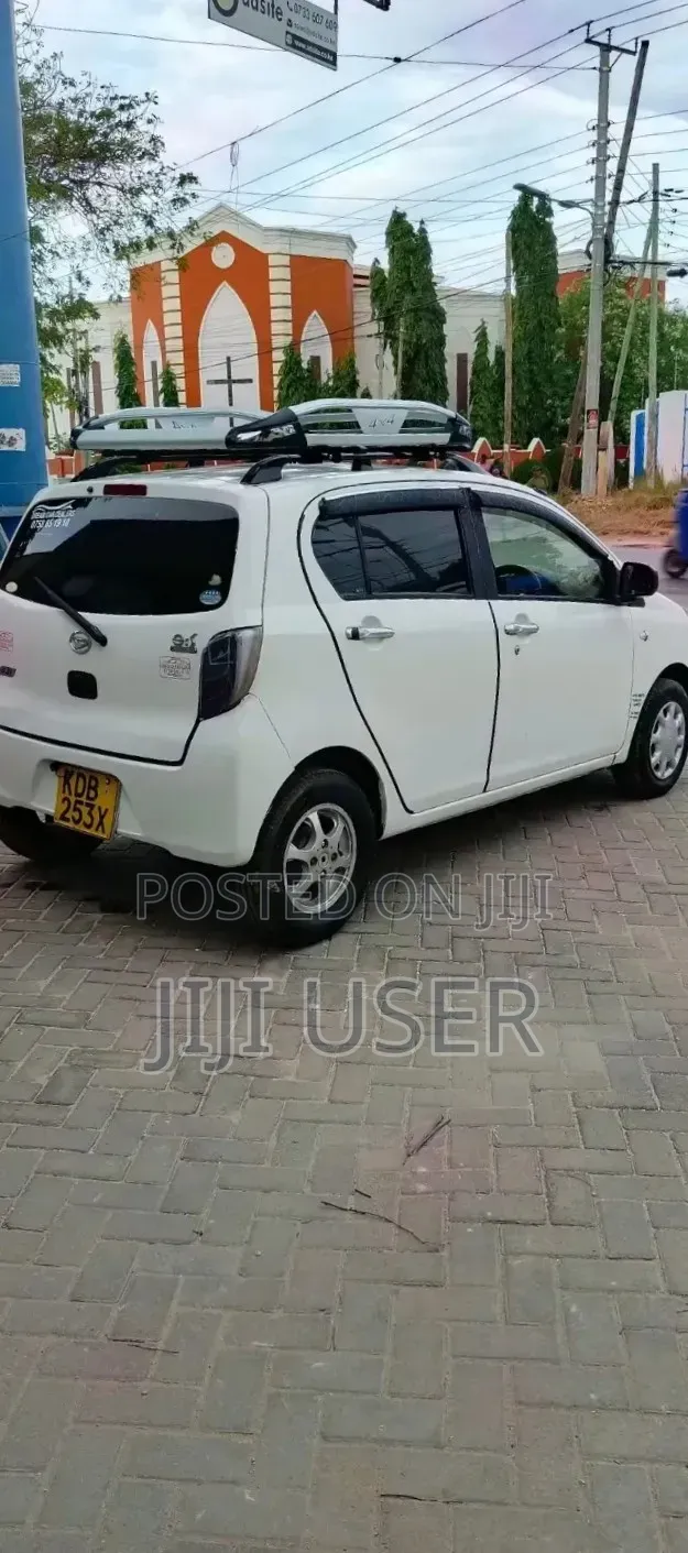 Daihatsu Mira 2013 White