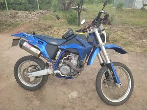 Yamaha 2002 Blue
